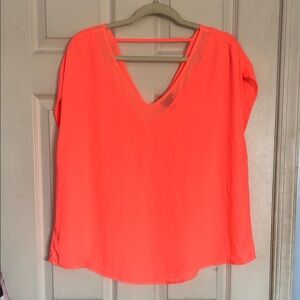 Torrid open v back neckline chiffon coral/pinkish orange blouse size medium